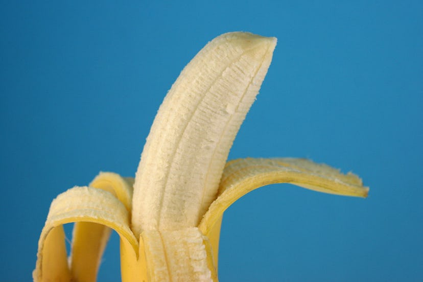 (GERMANY OUT) Bananen, geschälte Banane (Photo by Wodicka/ullstein bild via Getty Images)