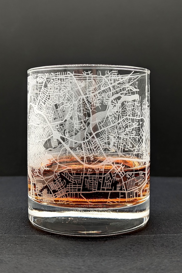 Personalized holiday gifts: Etched glasses with your hometown's map.